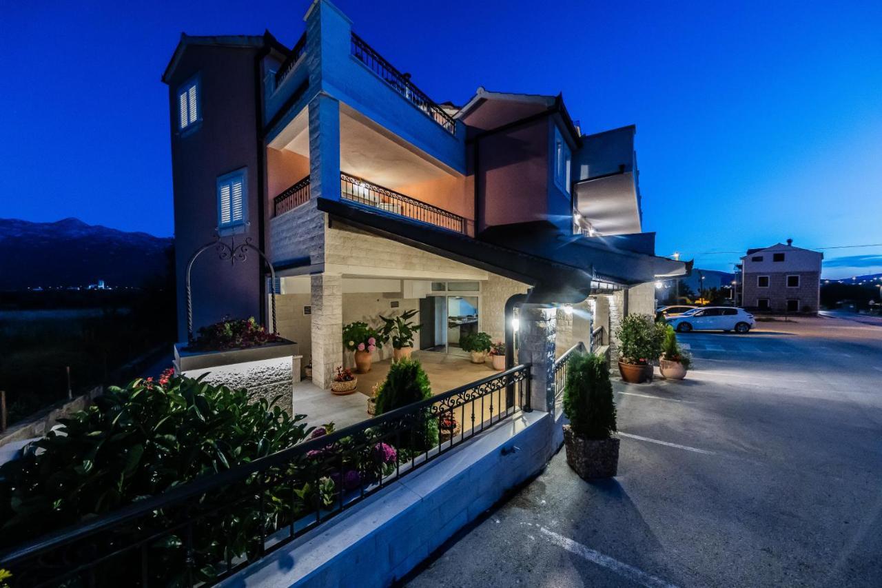 San Mihael Luxury Rooms 1 ドゥゴポイエ エクステリア 写真