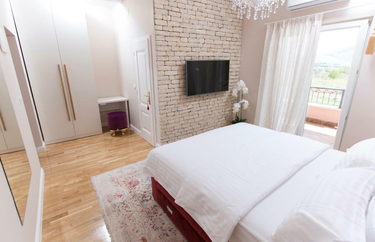 San Mihael Luxury Rooms 1 ドゥゴポイエ エクステリア 写真