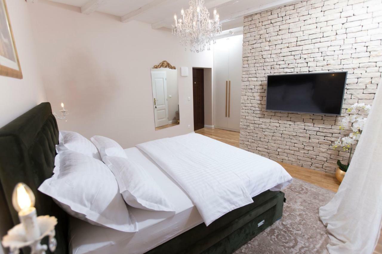 San Mihael Luxury Rooms 1 ドゥゴポイエ エクステリア 写真